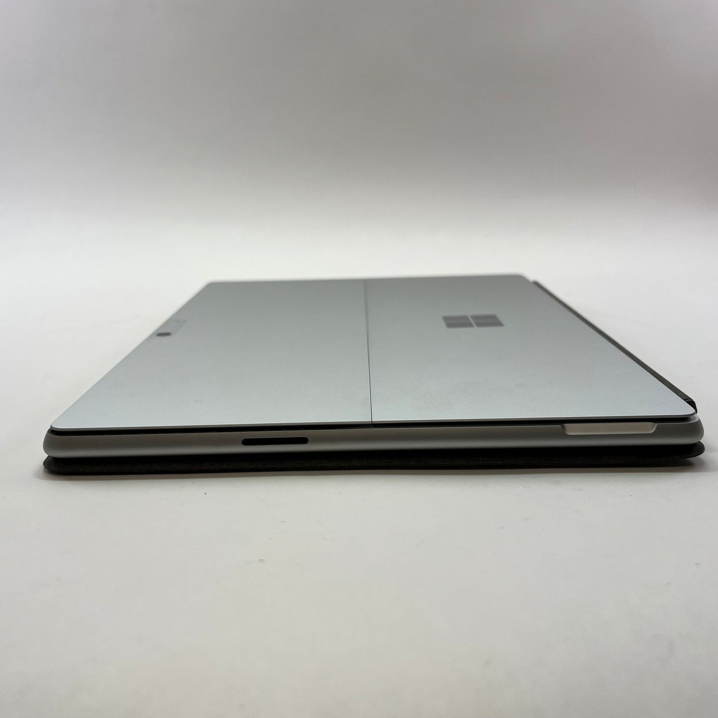 Microsoft Surface Pro 10 for Business 2079 13" Core Ultra 5 135U 2.1GHz 8GB RAM