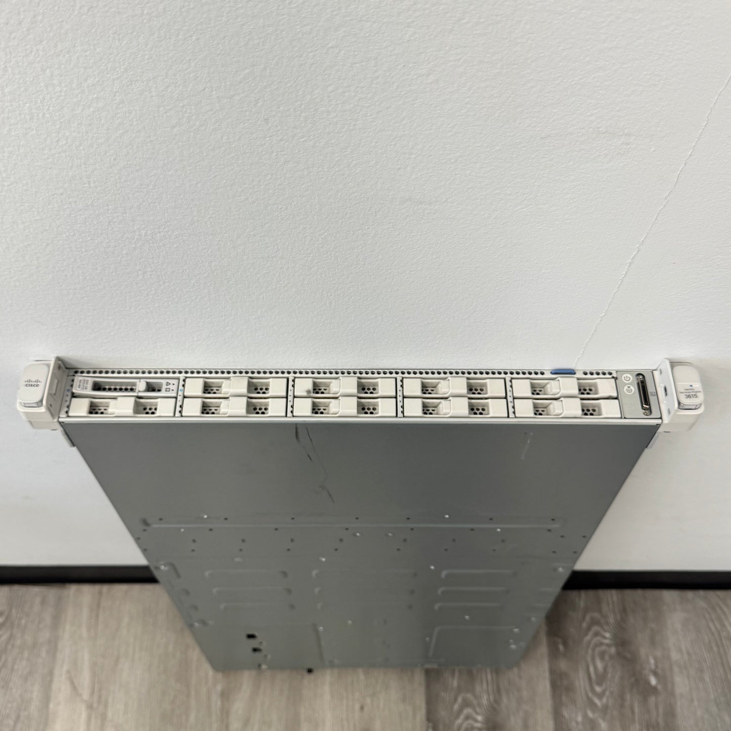 Cisco UCS-C220-M5 Server 74-105774-03