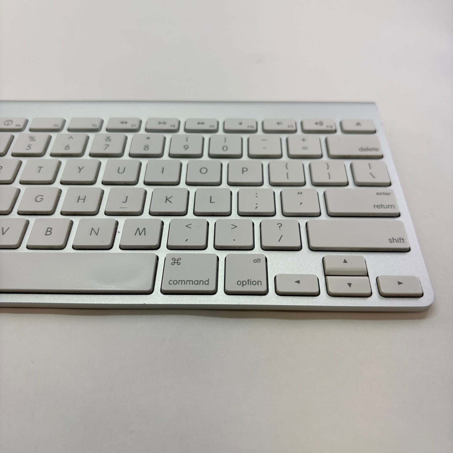 Apple Wireless Keyboard A1314 Silver