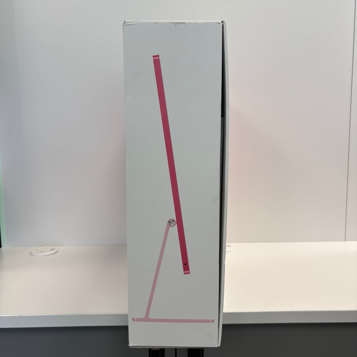 2024 Apple iMac 24" M4 10 Core 4.5GHz 16GB RAM 256GB SSD Pink MWV43LL/A
