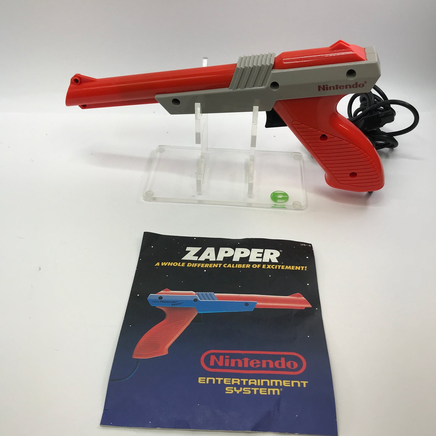 Nintendo NES Zapper Controller NES-005 Orange w Manual and Mario/Duck Hunt