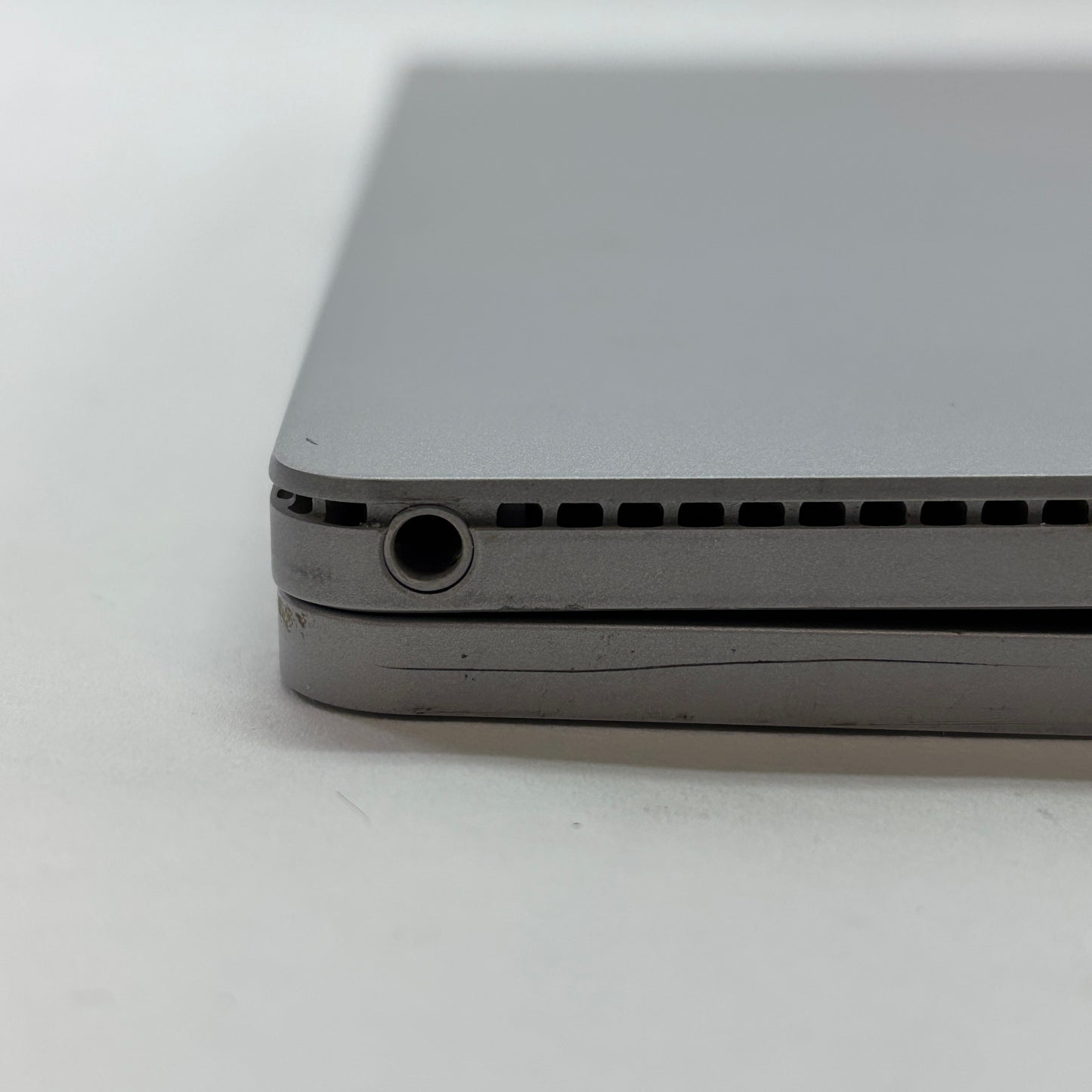 Microsoft Surface Book 1 13.5" i5-6300U 3.0GHz 8GB RAM 256GB SSD