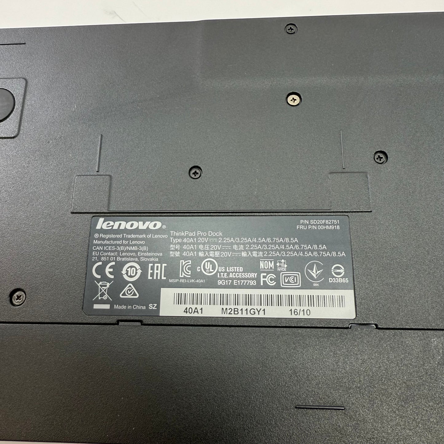 Lenovo ThinkPad Pro Dock Laptop Docking Station 90W Power - Model 40A10090US