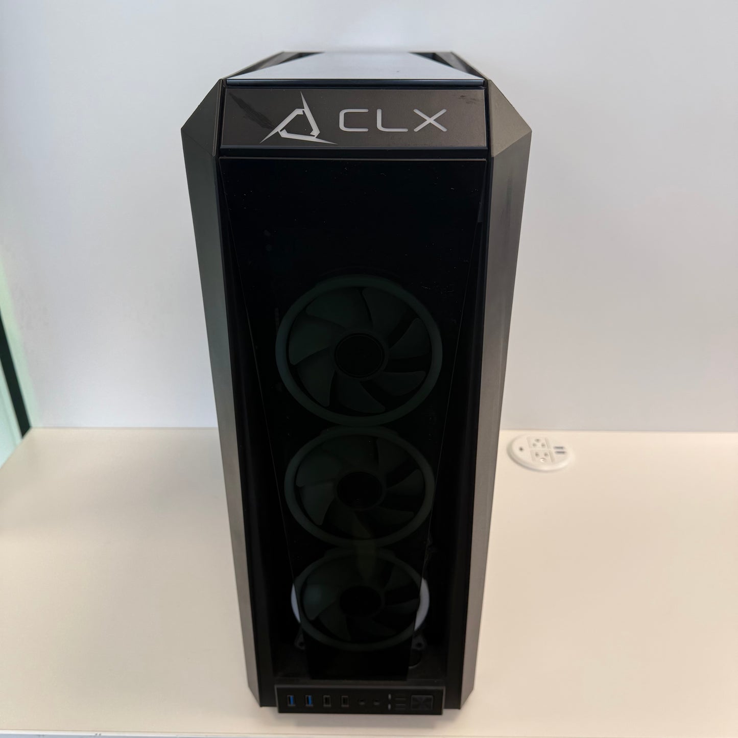 CLX Custom Gaming PC AMD Ryzen 9 5950X 64GB RAM & AMD Radeon RX 6950XT