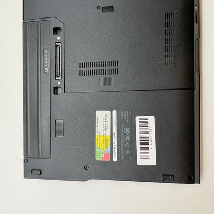 Broken Dell Latitude E5500 Core 2 Duo 1.8GHz 2GB RAM NO HDD PARTS ONLY