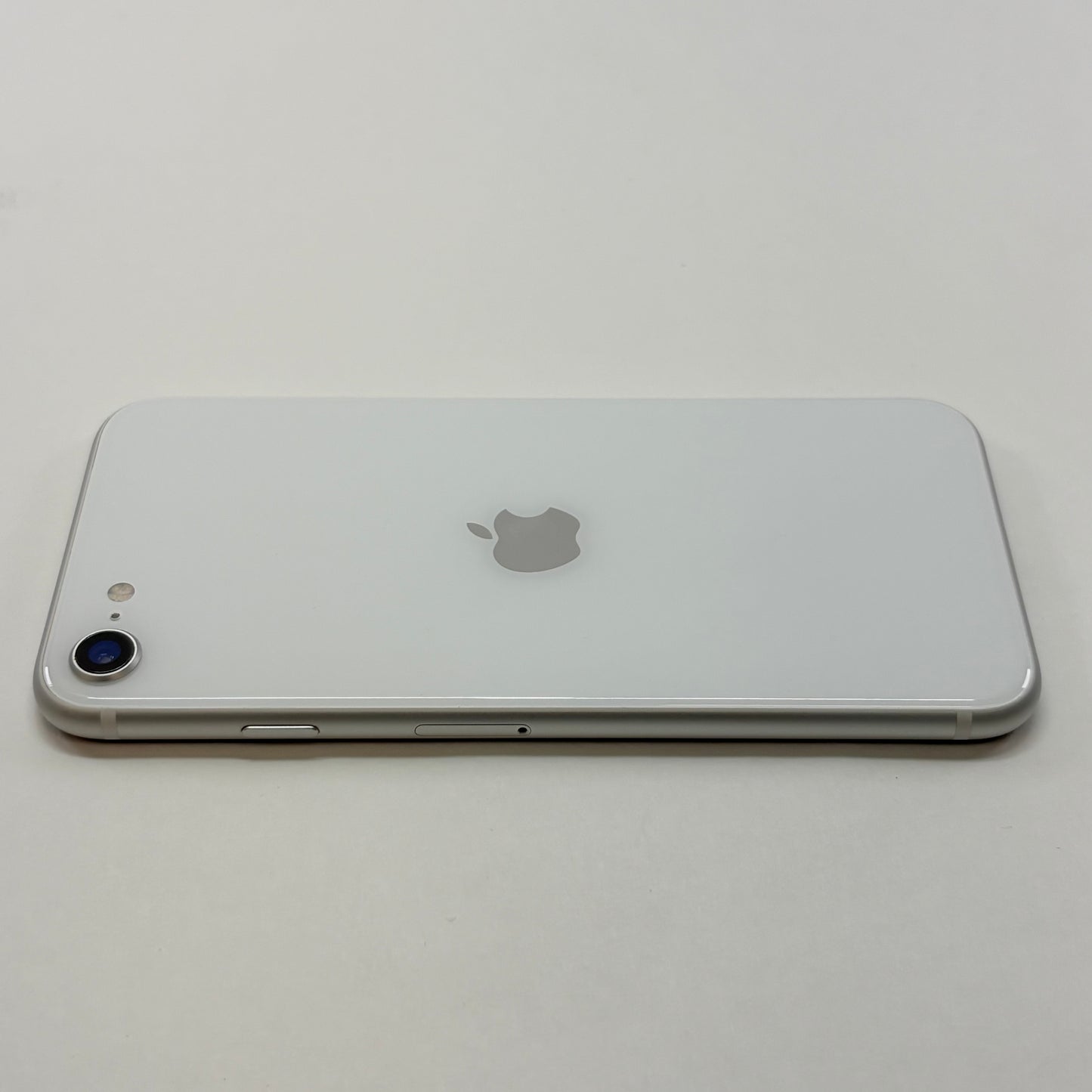 Factory Unlocked Apple iPhone SE 2nd Gen 64GB White MHGF3LL/A