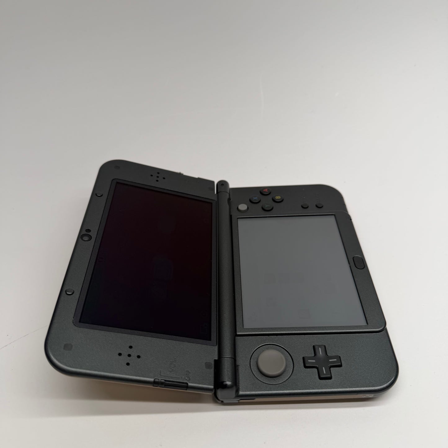 New Nintendo 3DS XL Handheld Console Zelda Hyrule Edition RED-001 Read