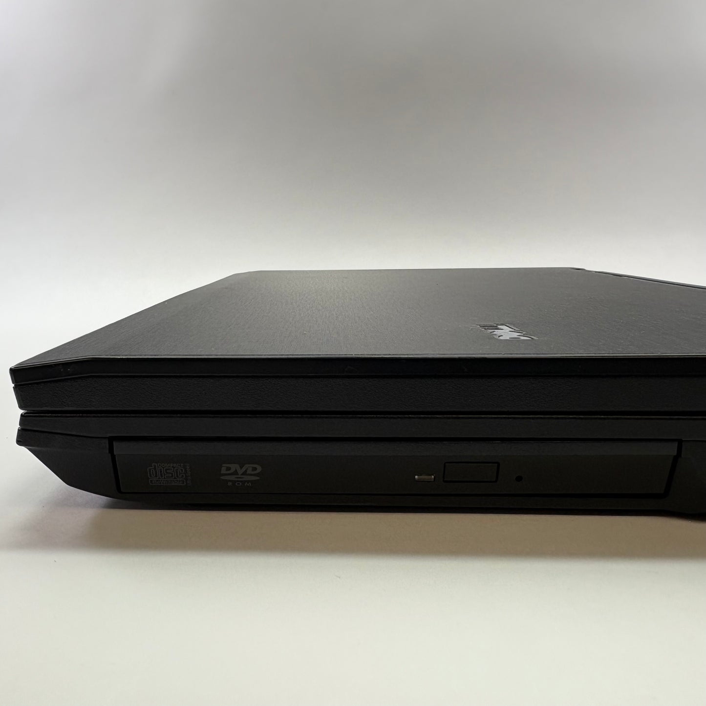 Broken Dell Latitude E5500 Core 2 Duo 1.8GHz 2GB RAM NO HDD PARTS ONLY