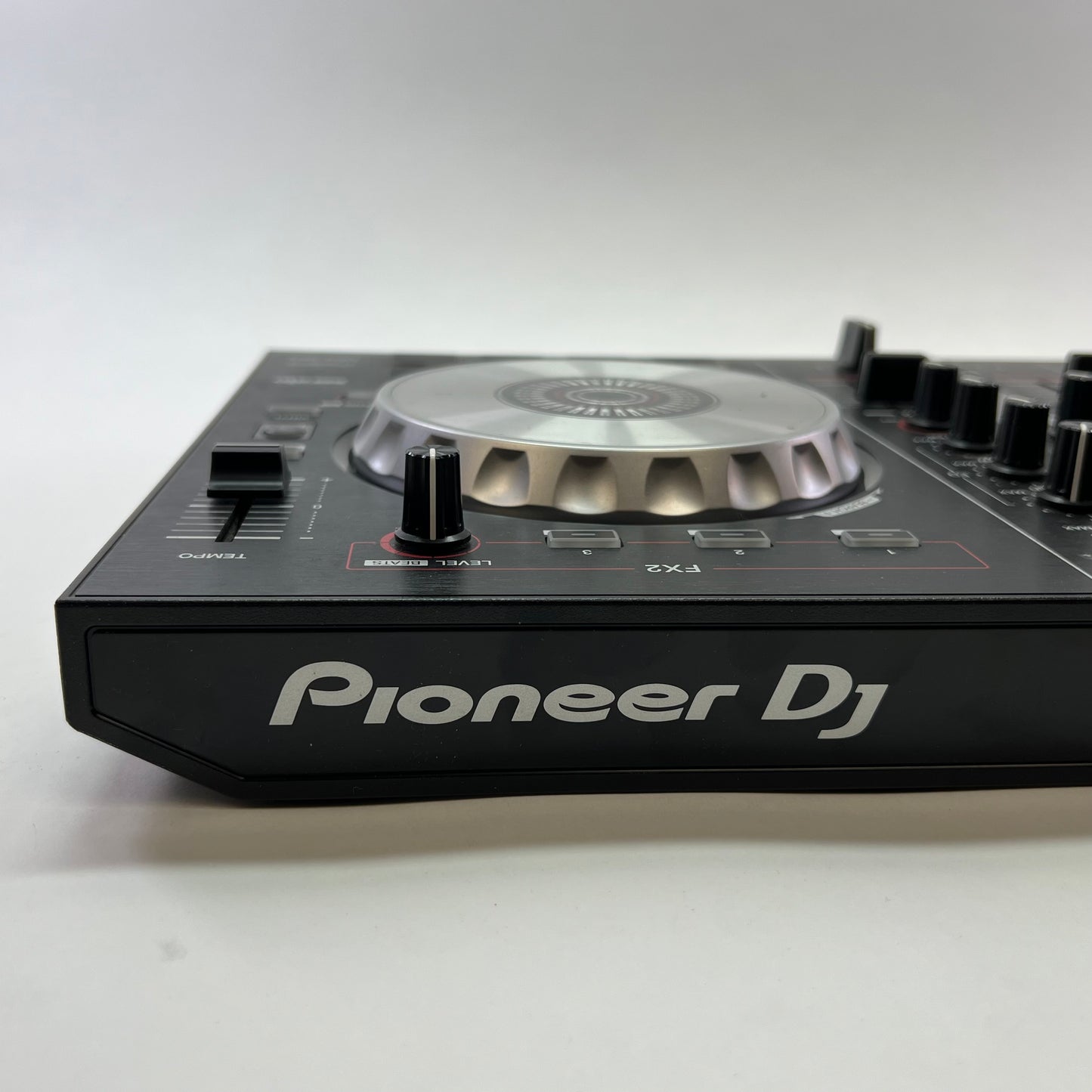 Pioneer DJ DDJ-SB2 2-Channel Dual Deck Controller