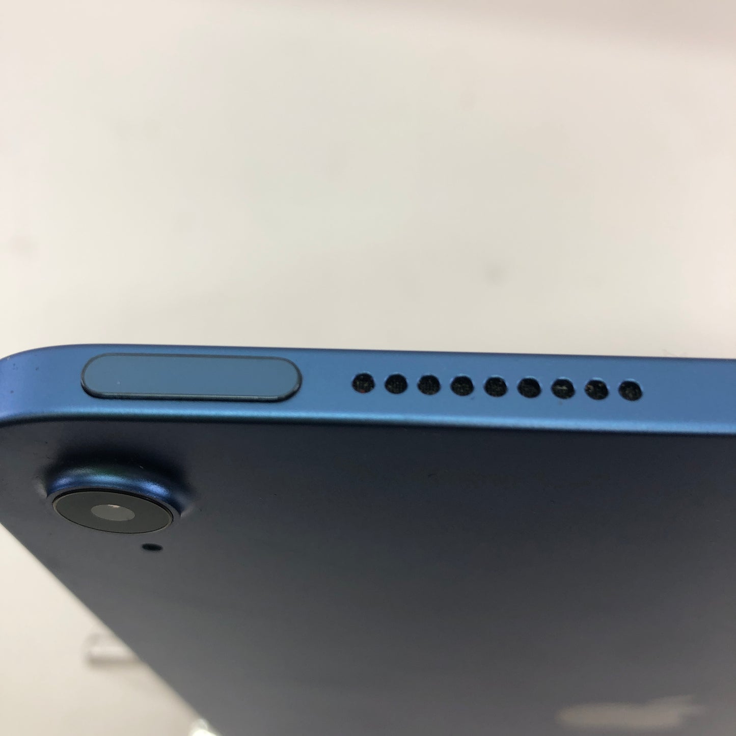 WiFi Only Apple iPad 10th Gen 64GB Blue MPQ13LL/A Tested and Working