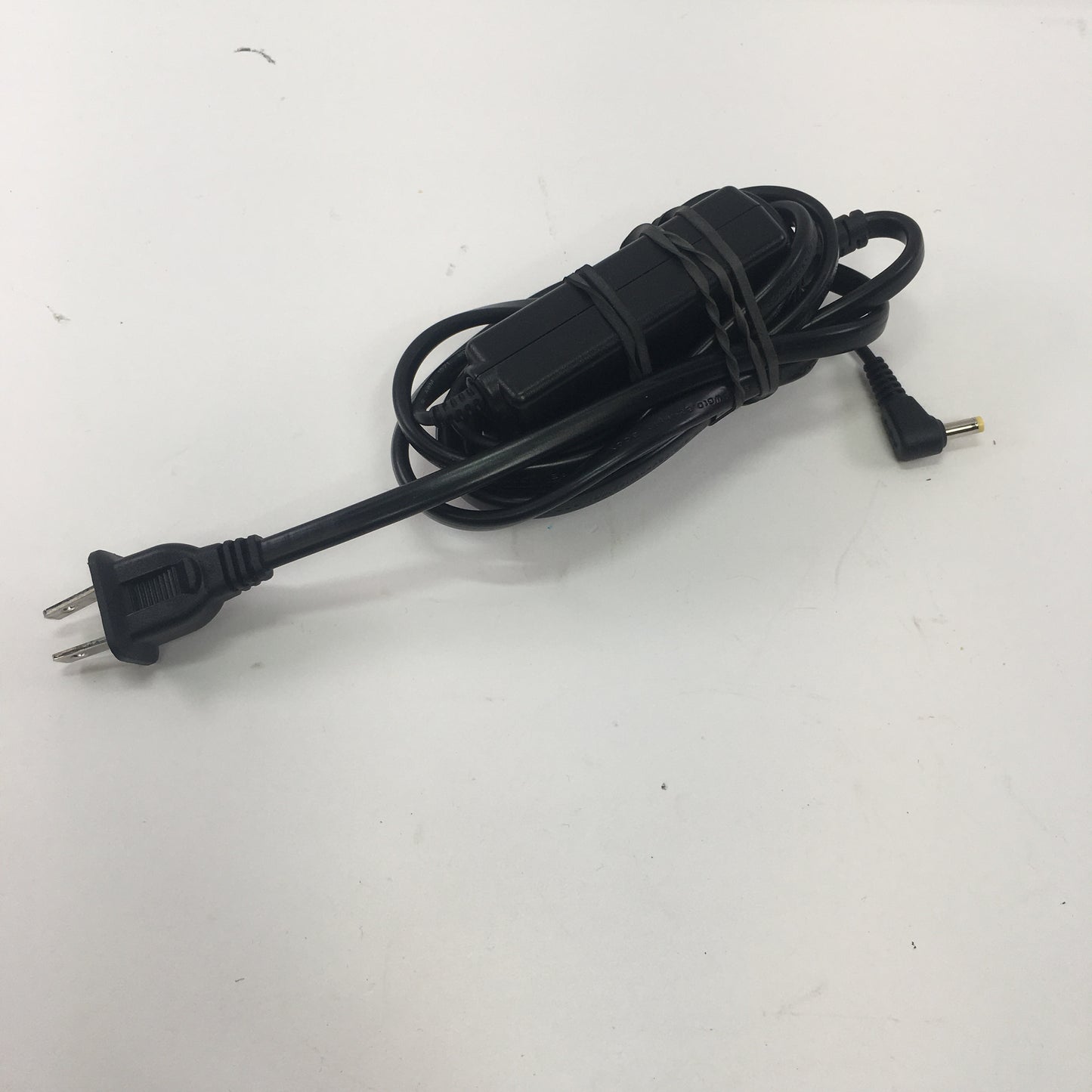 Sony Playstation Portable PSP PSP-2001 Black w OEM Charger Loco Roco 2