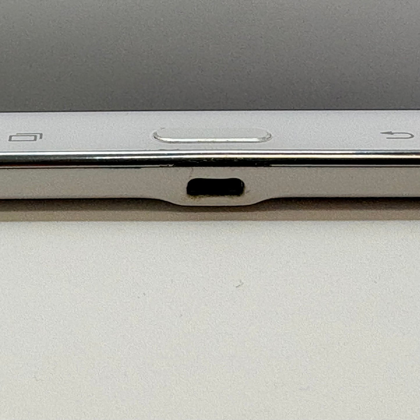 WiFi Only Samsung Galaxy Tab 4 7.0" 8GB white SM-T230/T231/T237