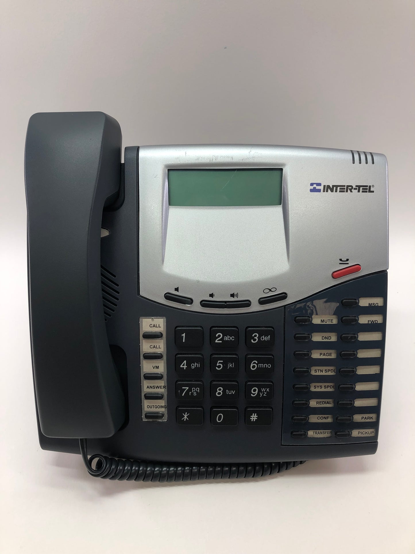 Lot of 2 - Inter-Tel Axxess 8520 Wired Business Telephone 550-8520