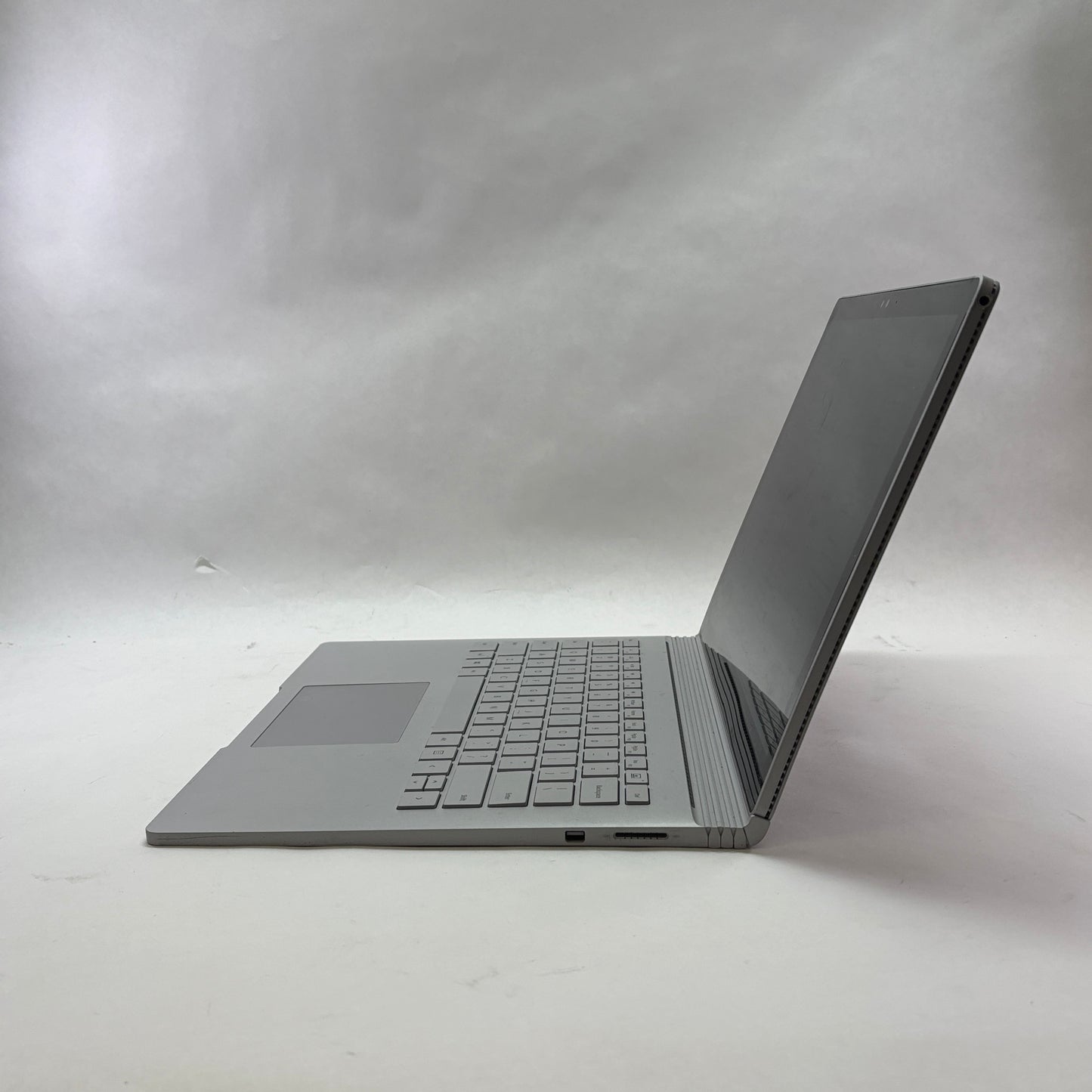 Microsoft Surface Book 1 13.5" i5-6300U 3.0GHz 8GB RAM 256GB SSD