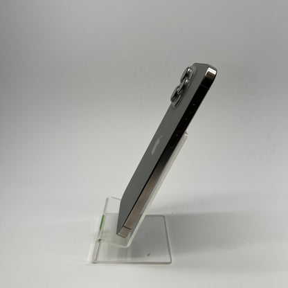 Factory Unlocked Apple iPhone 16 Pro Max 256GB Natural Titanium MYW63LL/A Read
