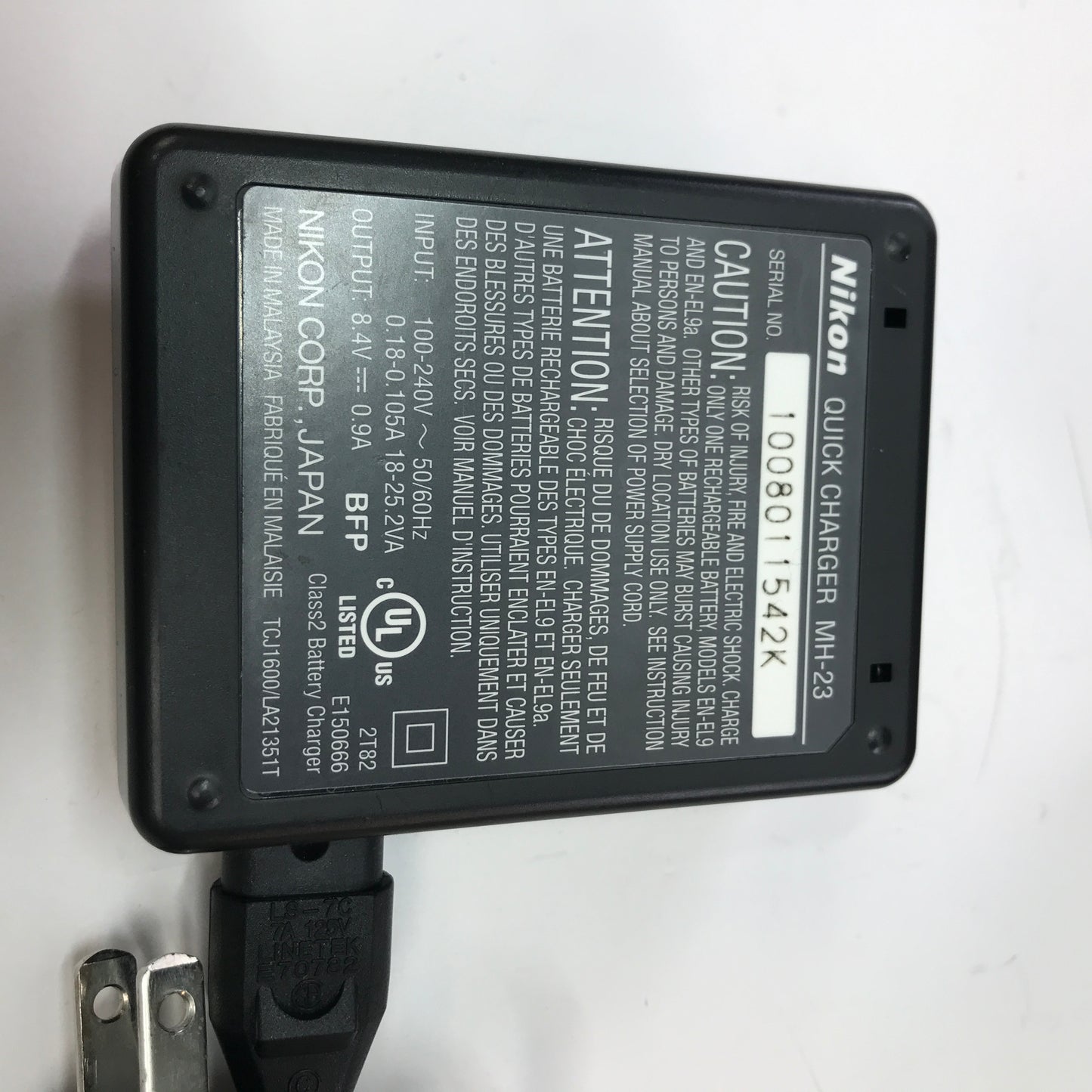 Nikon D3000 10.2MP DSLR Camera  w Carrying Bag Tested and Working