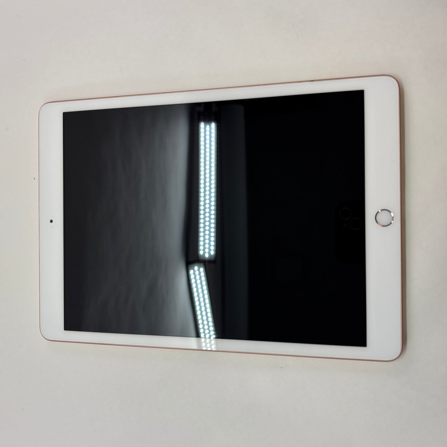 WiFi Only Apple iPad 8th Gen 32GB Gold