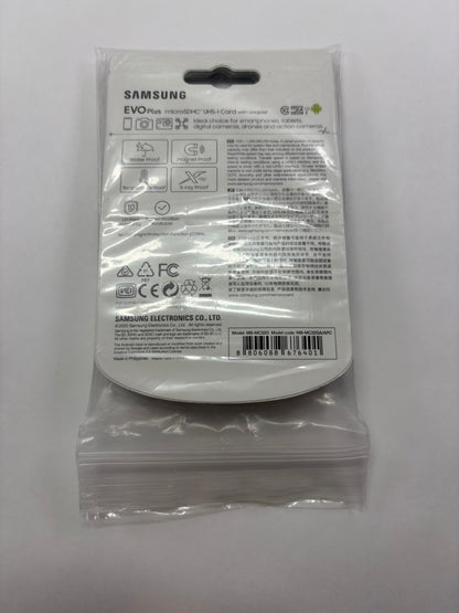 4 Samsung 32GB Micro SDHC UHS-I Cards & Adaptors
