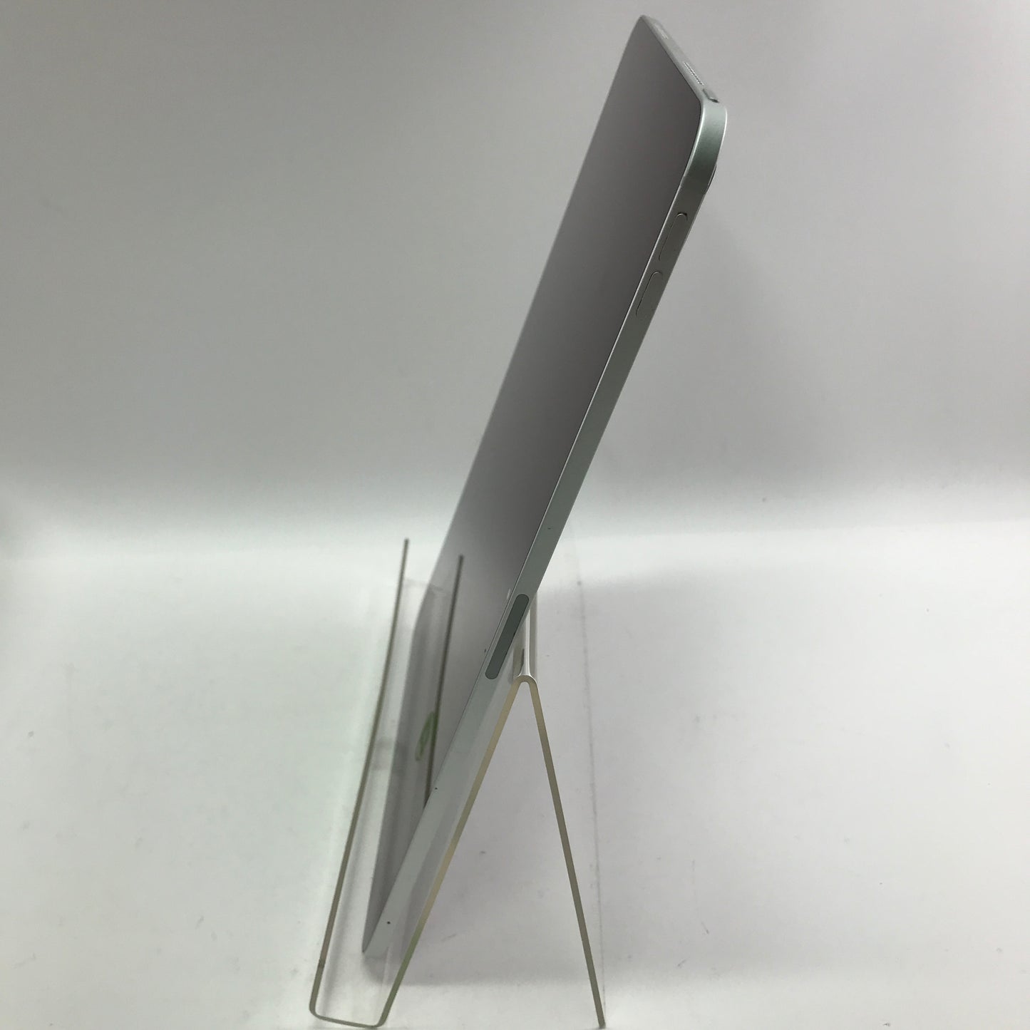 WiFi Only Apple iPad Pro 11" M4 256GB Silver MVV93LL/A w/ Original Box