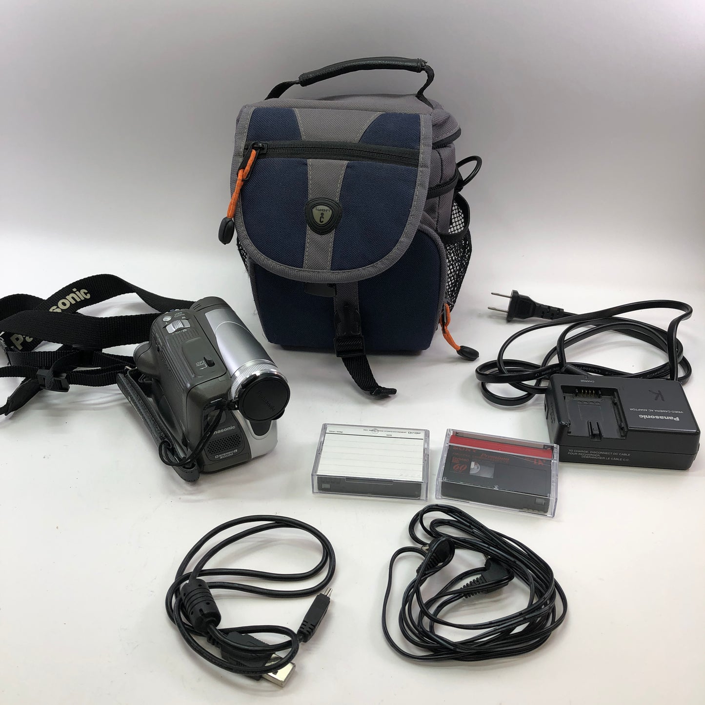 Panasonic Handycam Camcorder PV-GS31 w Carrying Case and Two Blank Cassettes