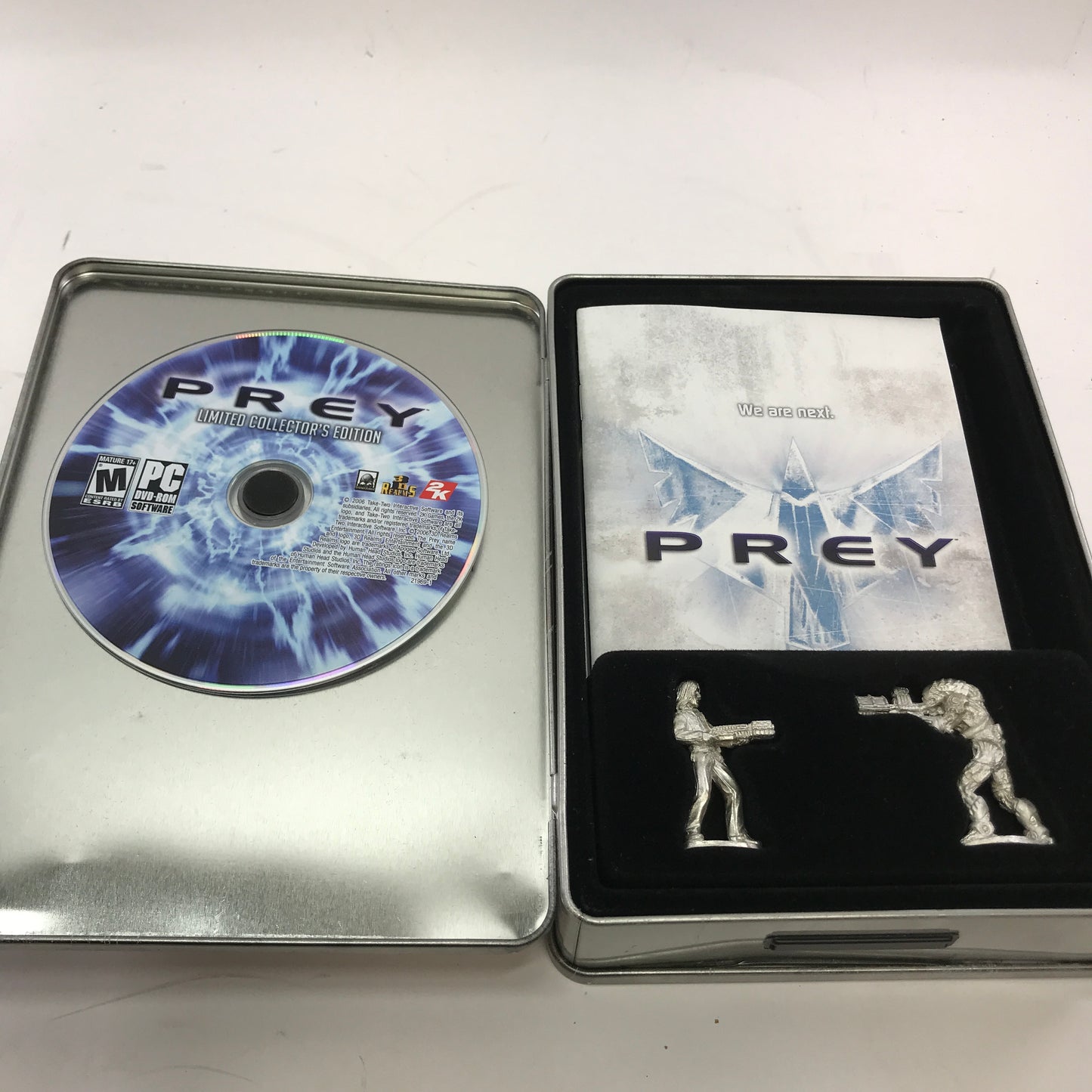 Prey [Limited Collector's Edition] (PC, 2006) Complete in Box w Figures CIB