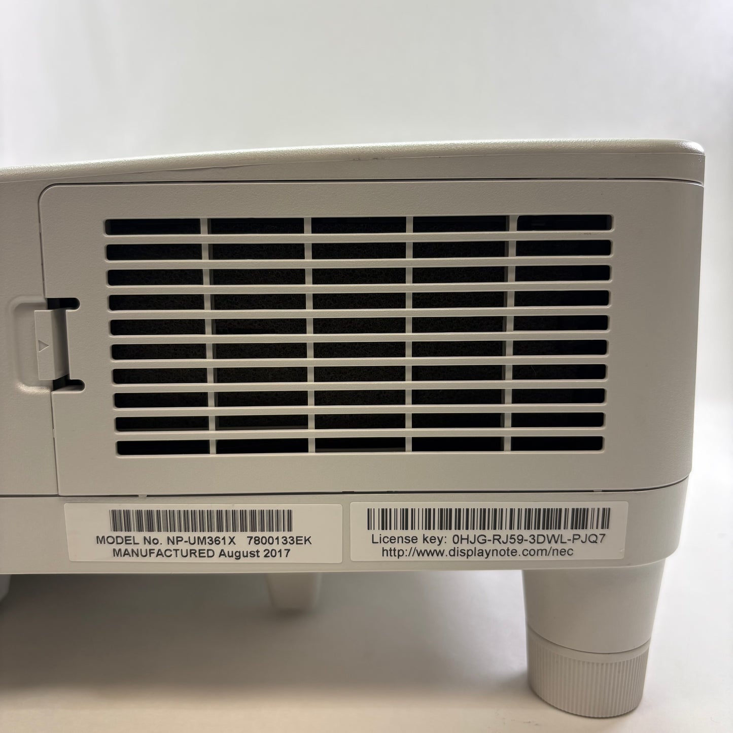 NEC UM361X Projector 1024 x 768 XGA 3,600 Lumens 3LCD Projector NP-UM361X