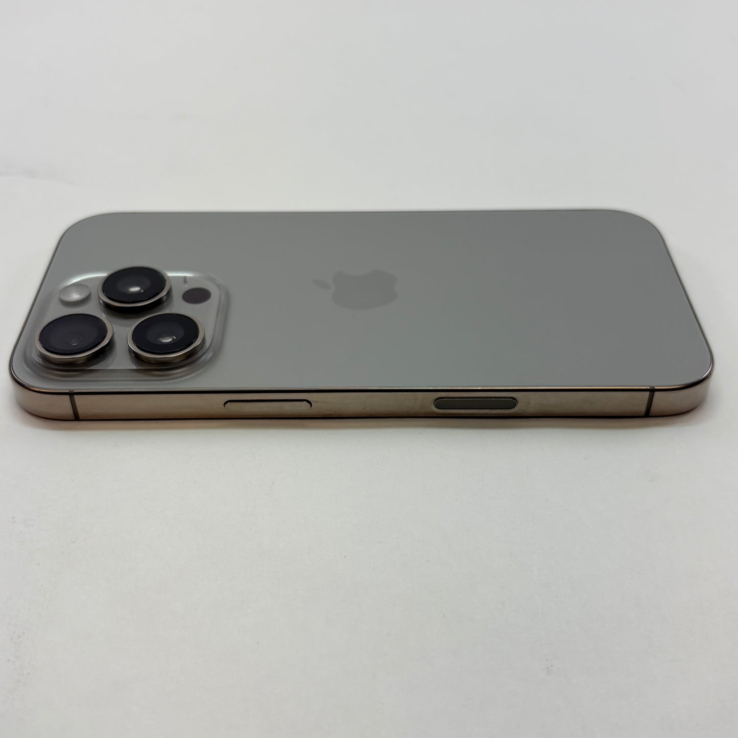 Factory Unlocked Apple iPhone 16 Pro 128GB Natural Titanium MYMD3LL/A