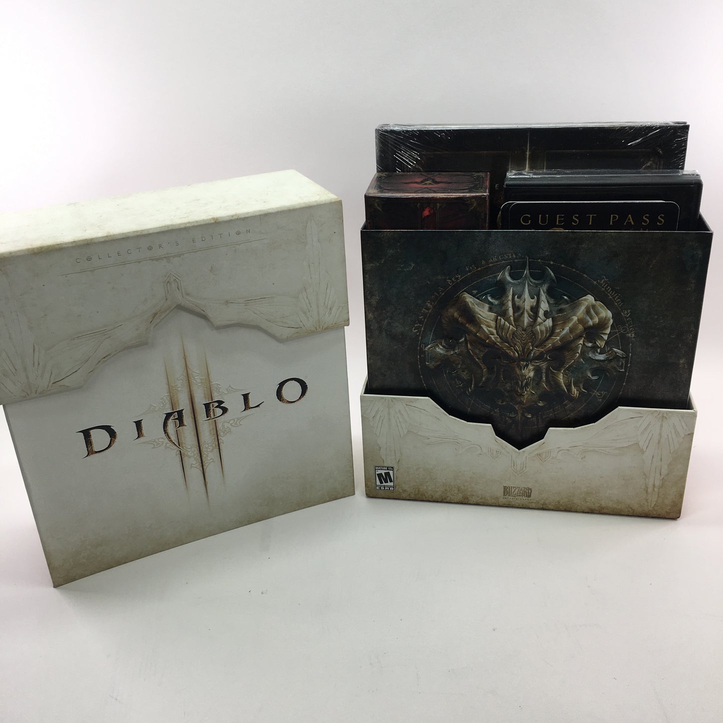 Diablo III [Collector's Edition] (PC, 2012) w/ USB Unused Guest Codes, CIB