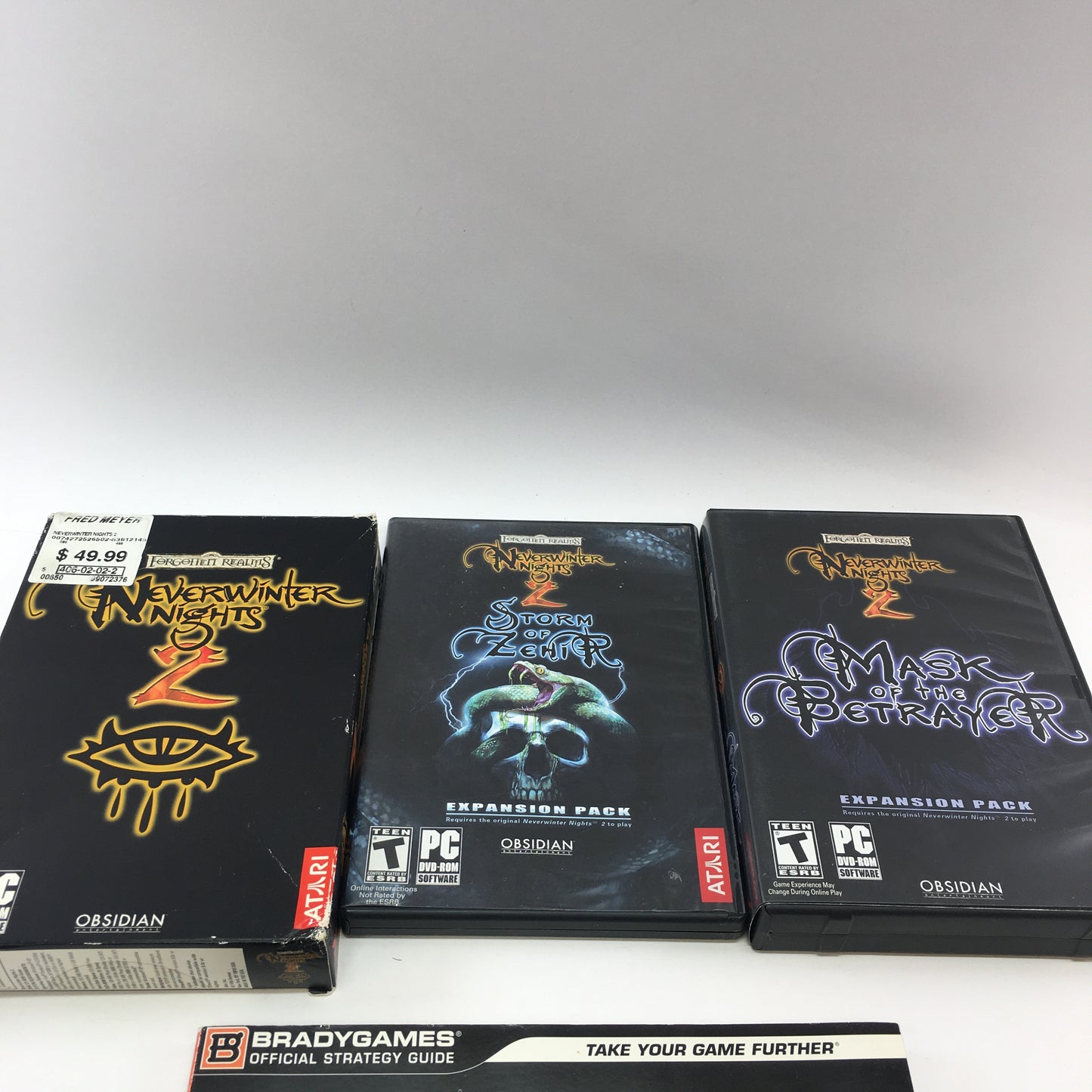 Neverwinter Nights 2 w/ Expansions and BradyGames Strategy Guide for PC