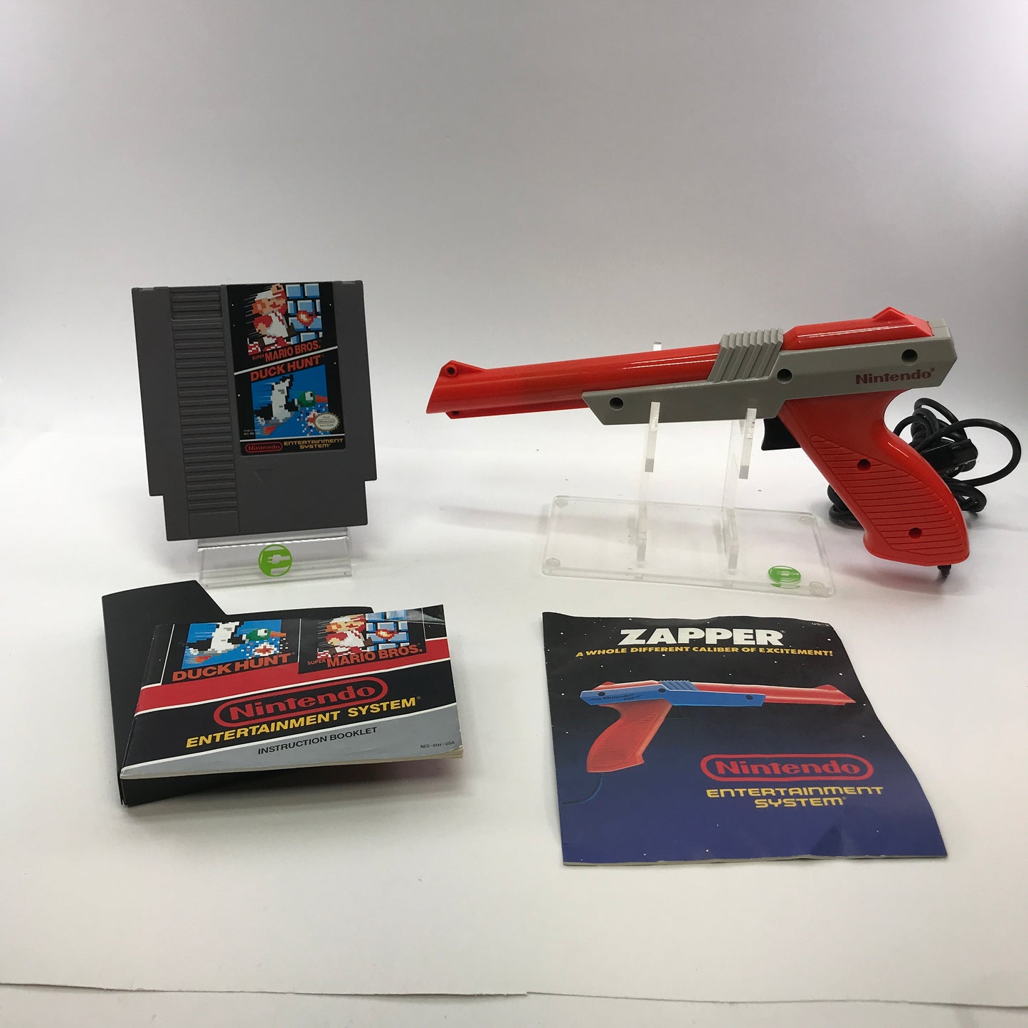 Nintendo NES Zapper Controller NES-005 Orange w Manual and Mario/Duck Hunt