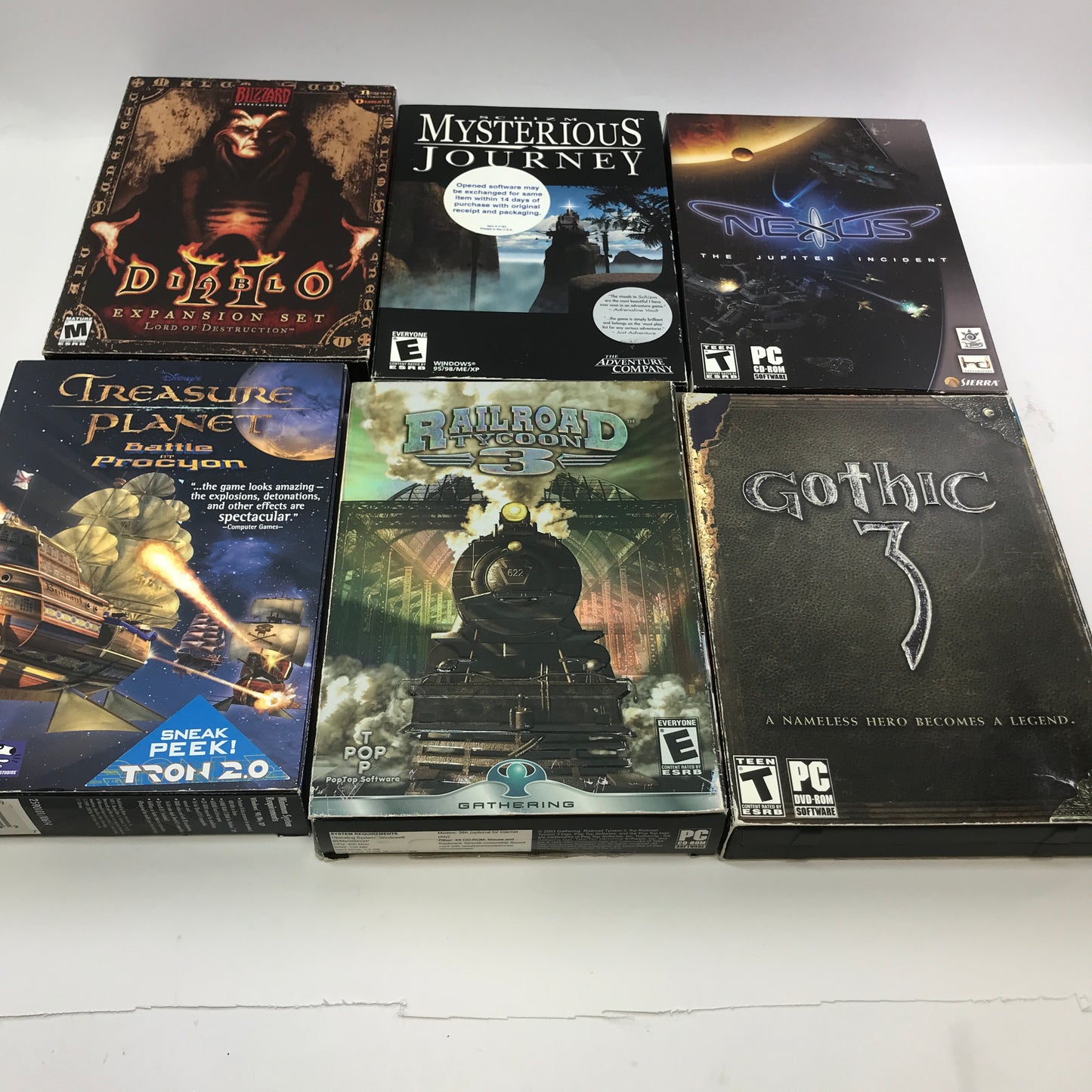Lot of 36 PC Games [Counter Strike, Battlefield 2, Fable and More]
