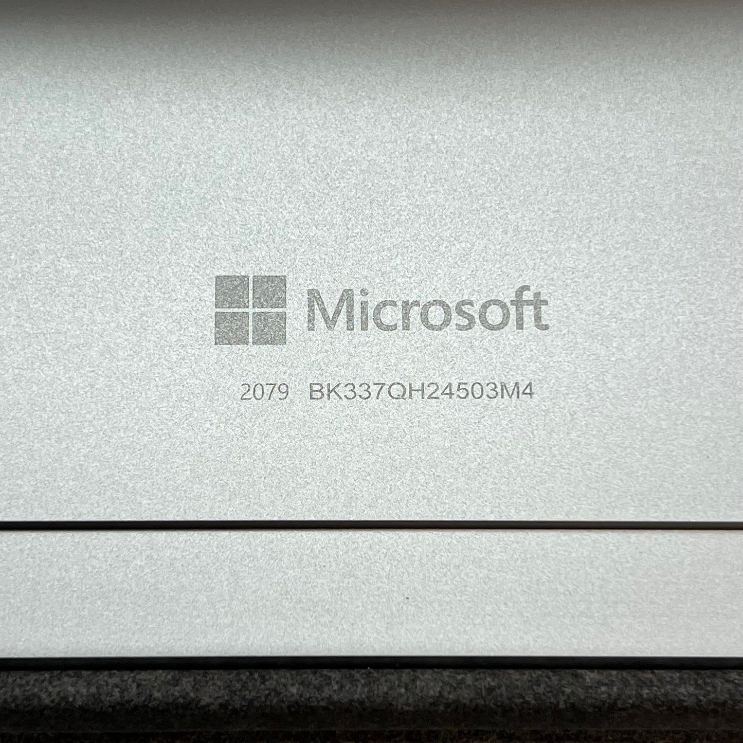 Microsoft Surface Pro 10 for Business 2079 13" Core Ultra 5 135U 2.1GHz 8GB RAM