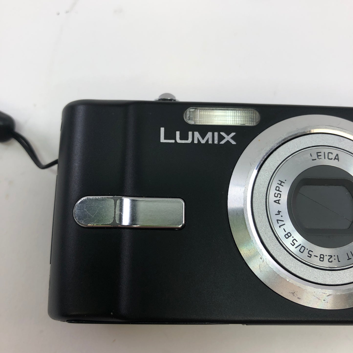 Panasonic Lumix DMC-FX12 7.2MP Digital Camera Mega O.I.S