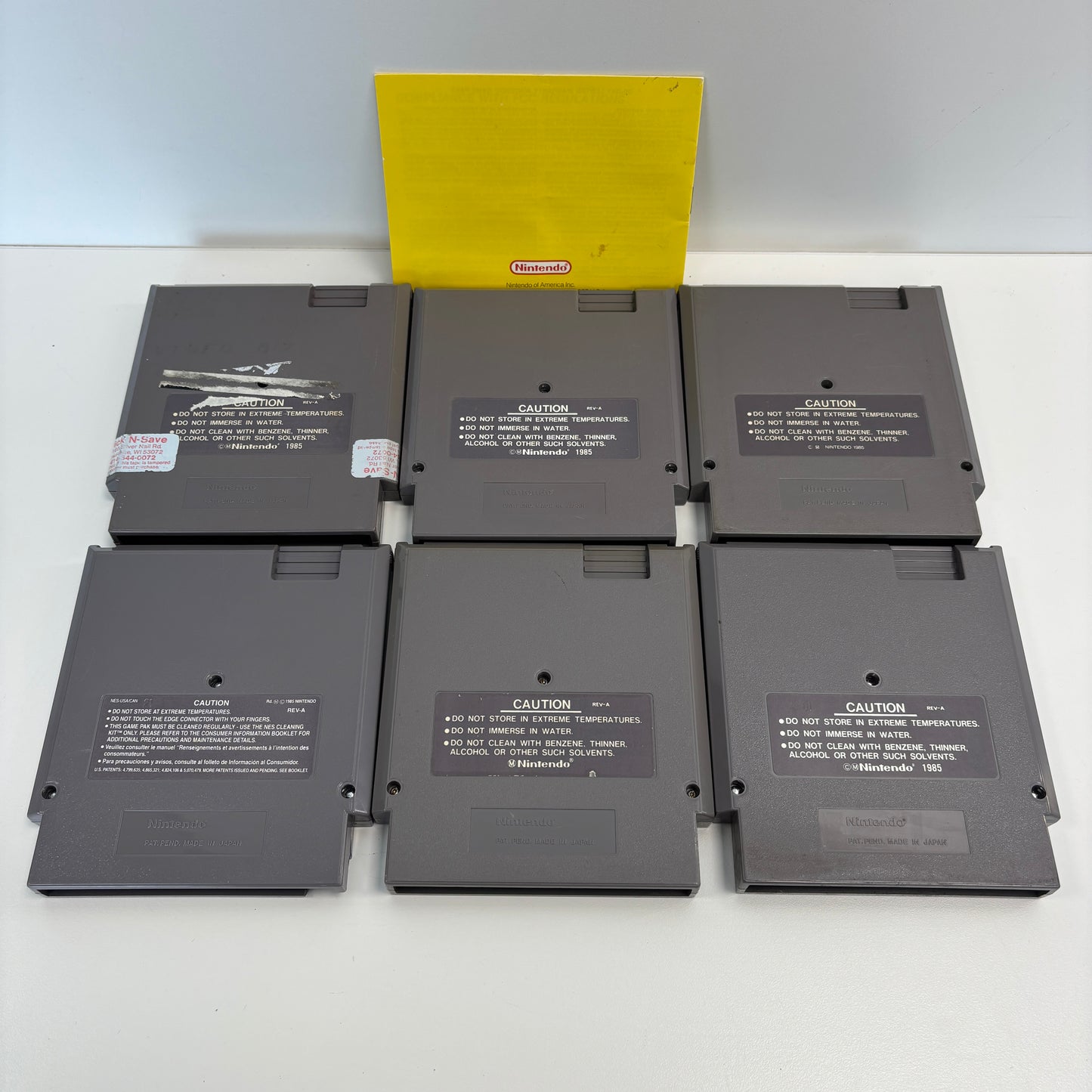 Nintendo Entertainment System NES Video Game Bundle NES-001 Tested Working