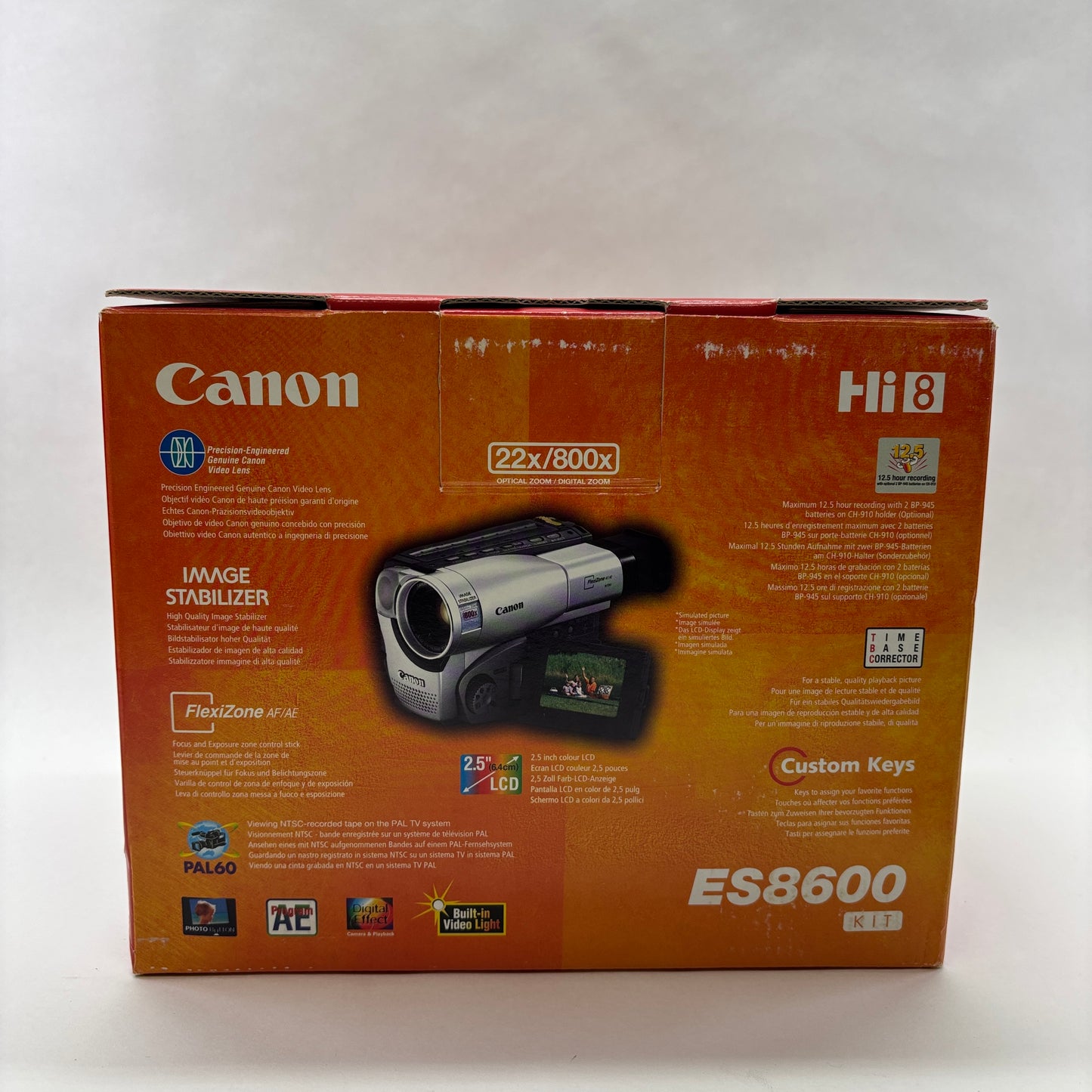 Canon ES8600 0.27MP Hi8 Analog camcorder