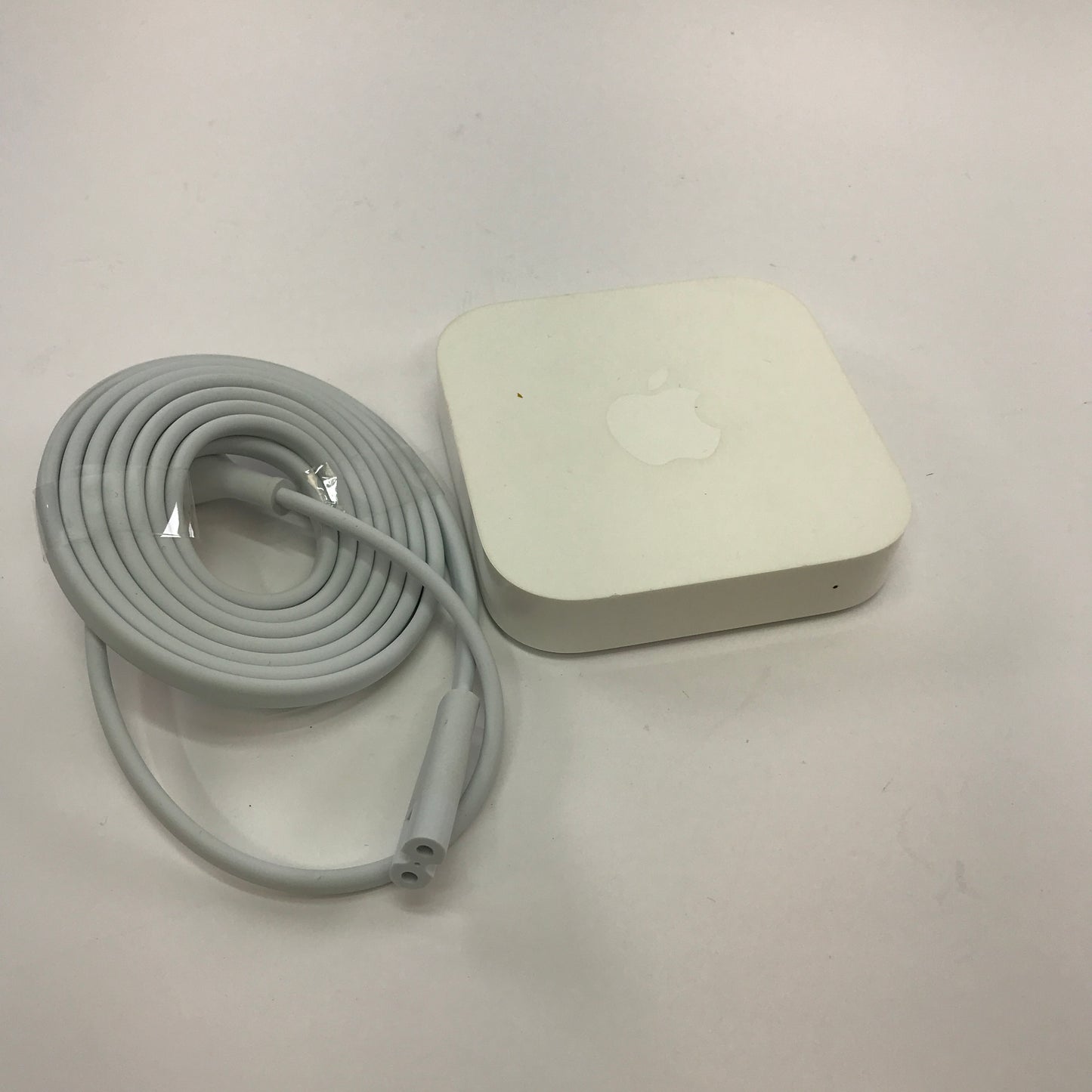 Apple Airport Express Base Station Wireless Router A1392 w Power Cable