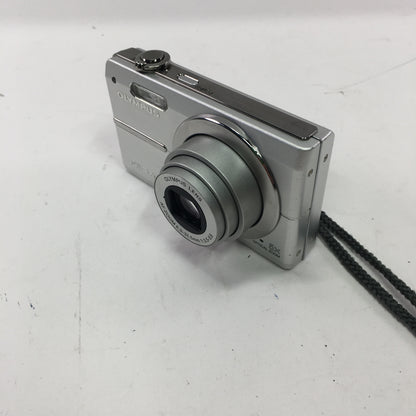 Olympus FE-370 8MP Compact Digital Camera Tested and Working