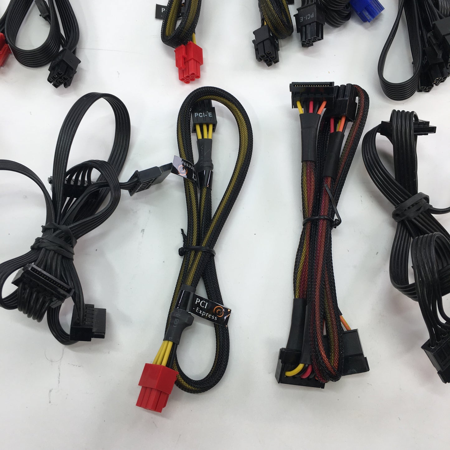 Modular Power Supply Cable for Custom Gaming PC w Cloth Case