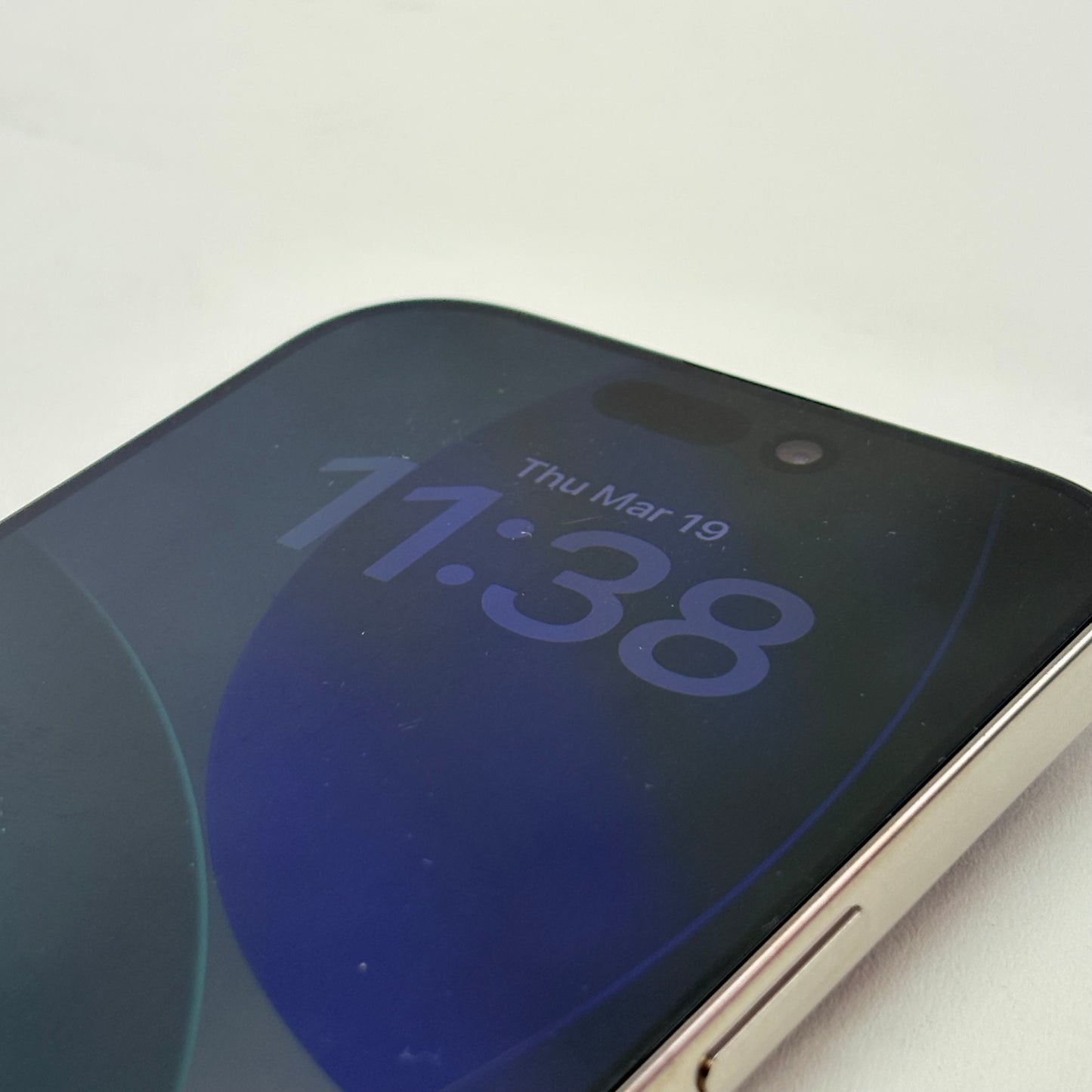 Factory Unlocked Apple iPhone 16 Pro 128GB Natural Titanium MYMD3LL/A