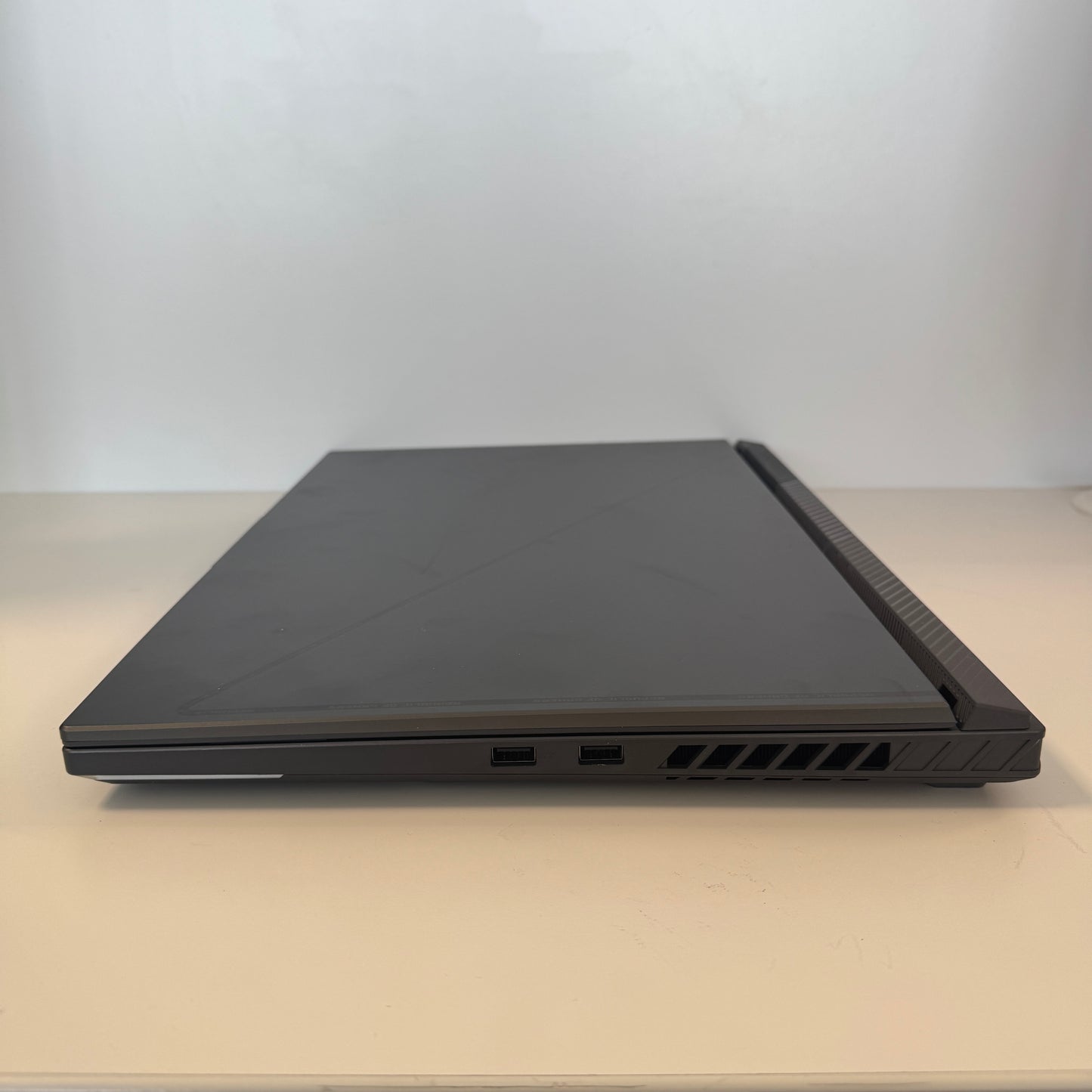 ROG Strix G i9-13980HX 2.20GHz 16GB RAM 1TB SSD Intel GeForce RTX 4070 Open Box 