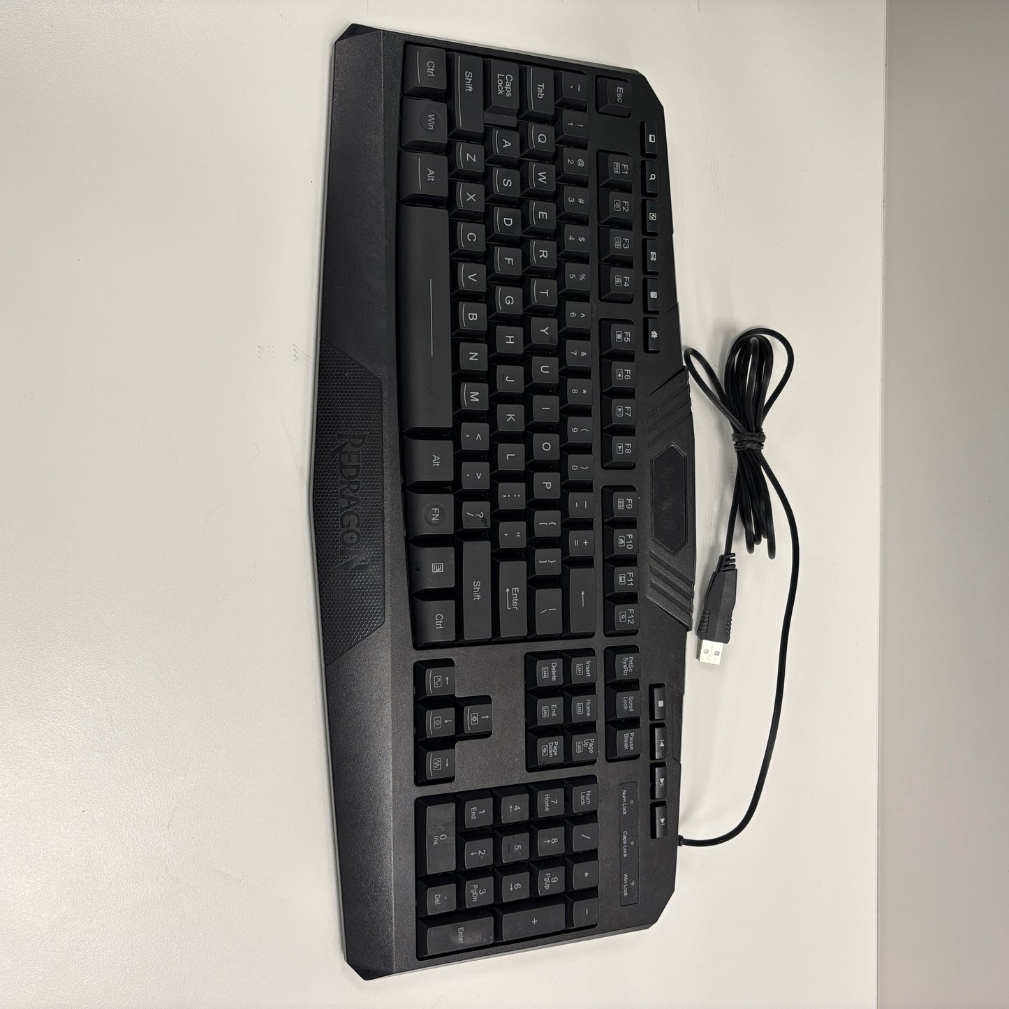 Lot of 5 Keyboards R905, K-1000, PC232A, S101-3 