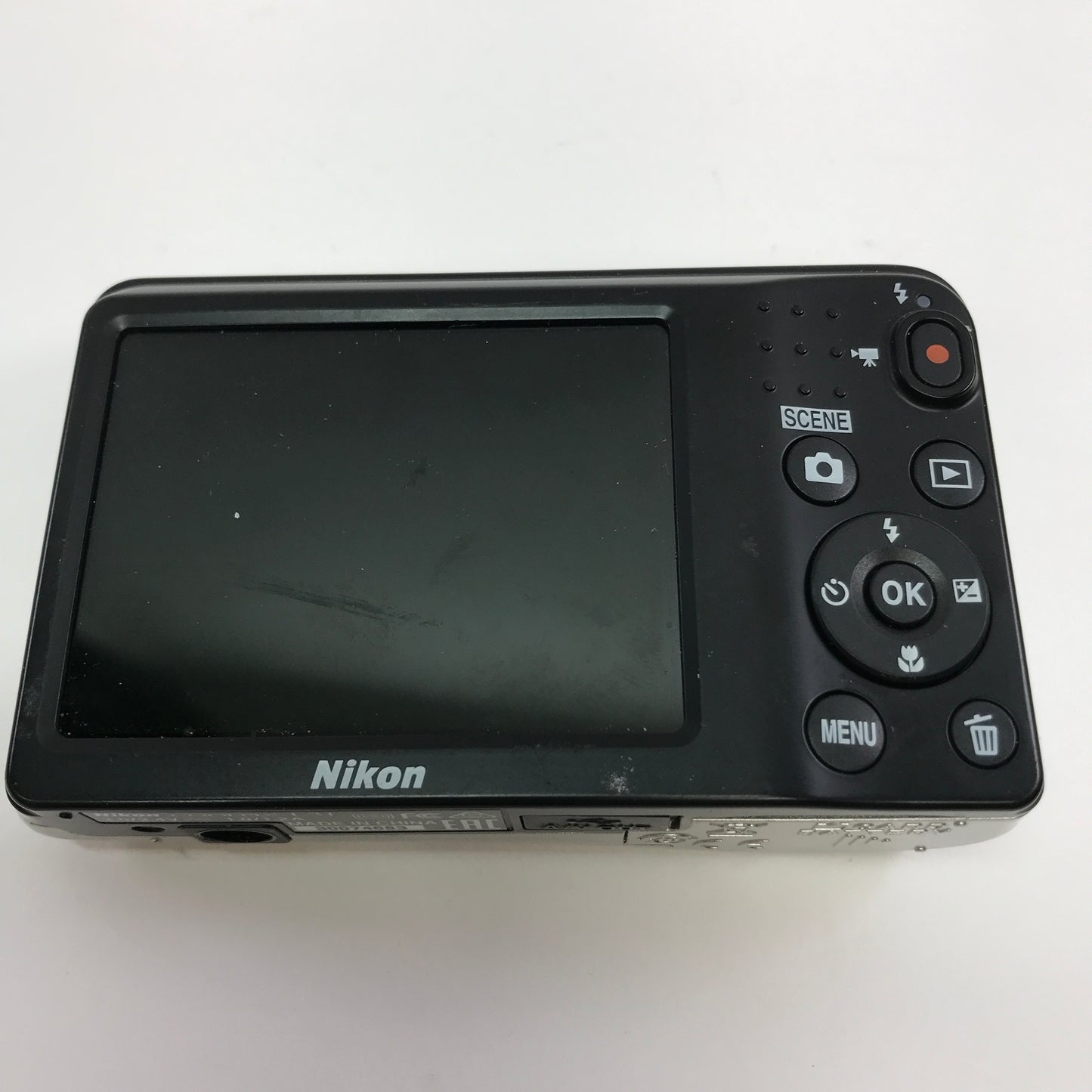 Broken Nikon COOLPIX L31 Digital Camera No Power READ