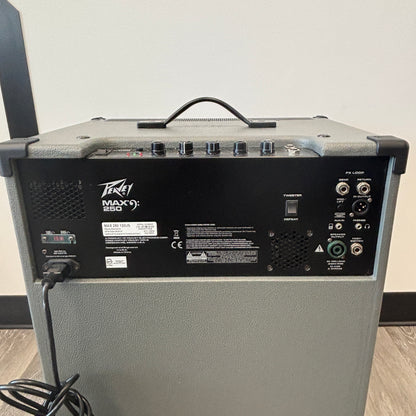 Peavey Max 250 1 x 15 Bass Combo Amp