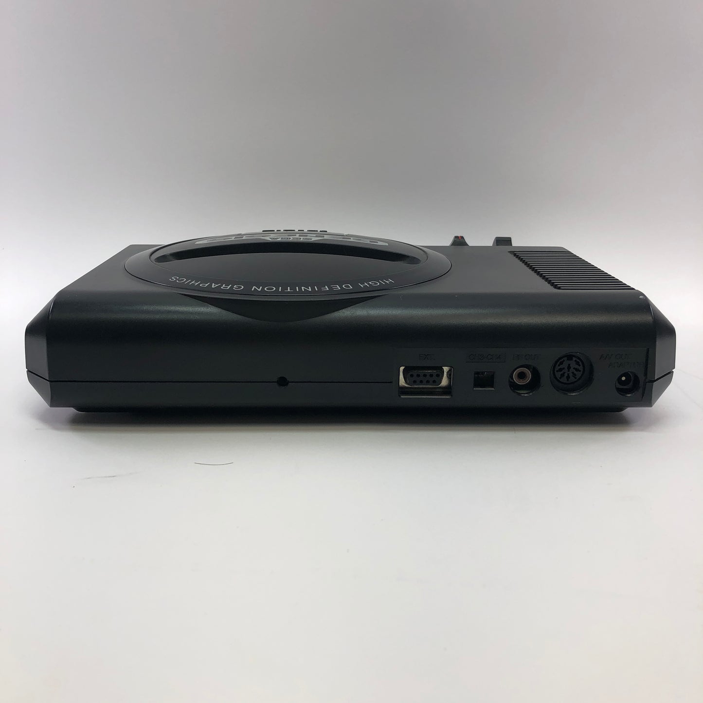 Broken Sega Genesis 16-Bit Video Game Console 1601 Read