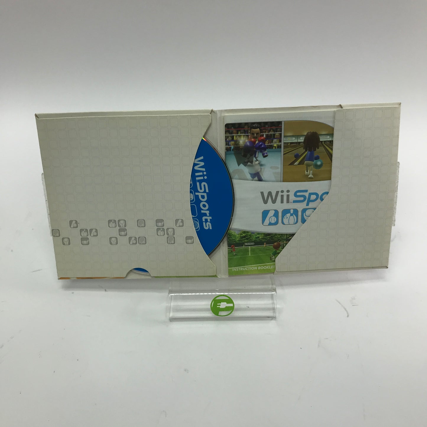 Nintendo Wii Video Game Console RVL-001 White No Sports Resort Disc READ