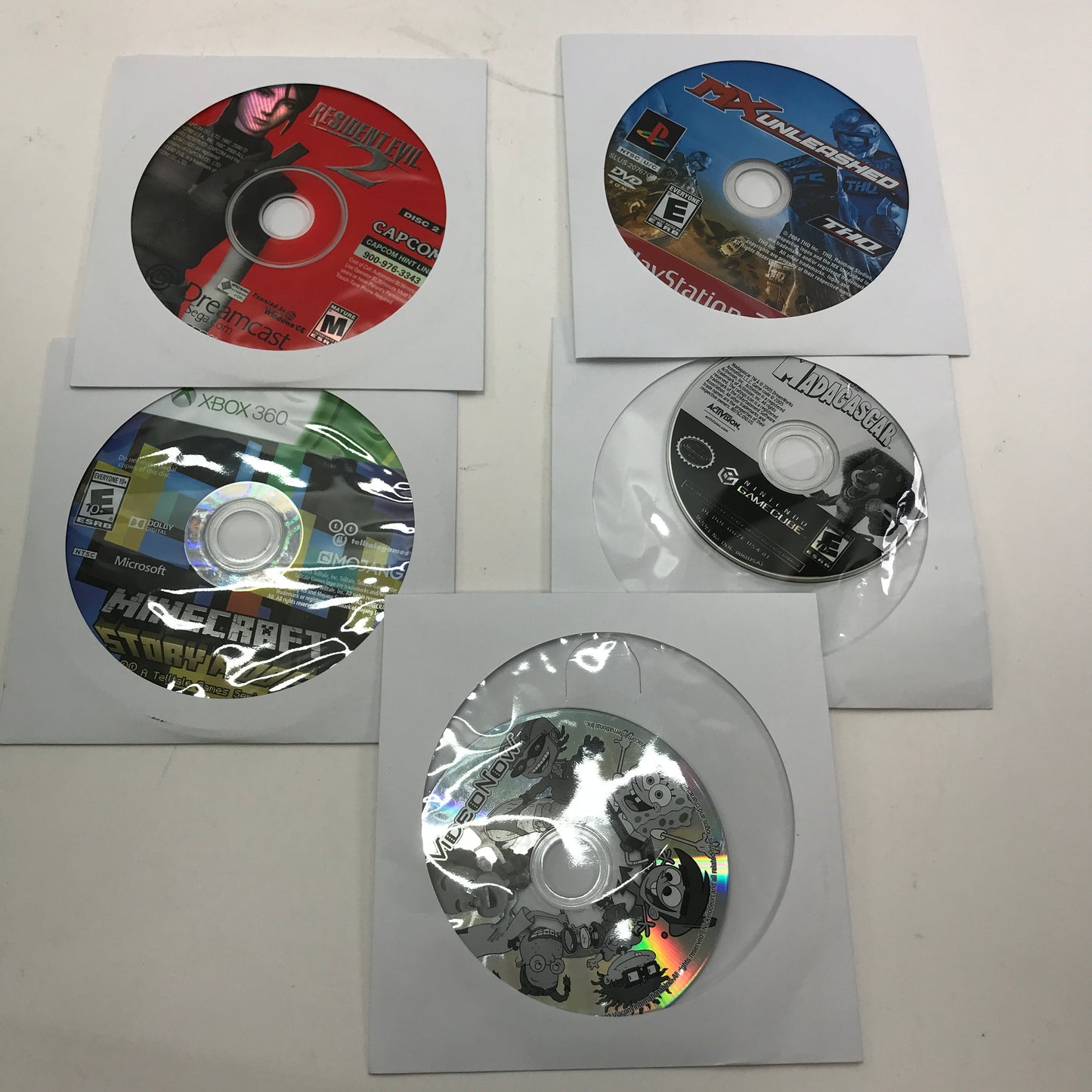 Lot of 17 Broken or Incomplete Games [Xbox 360, Sega Genesis, and More] READ
