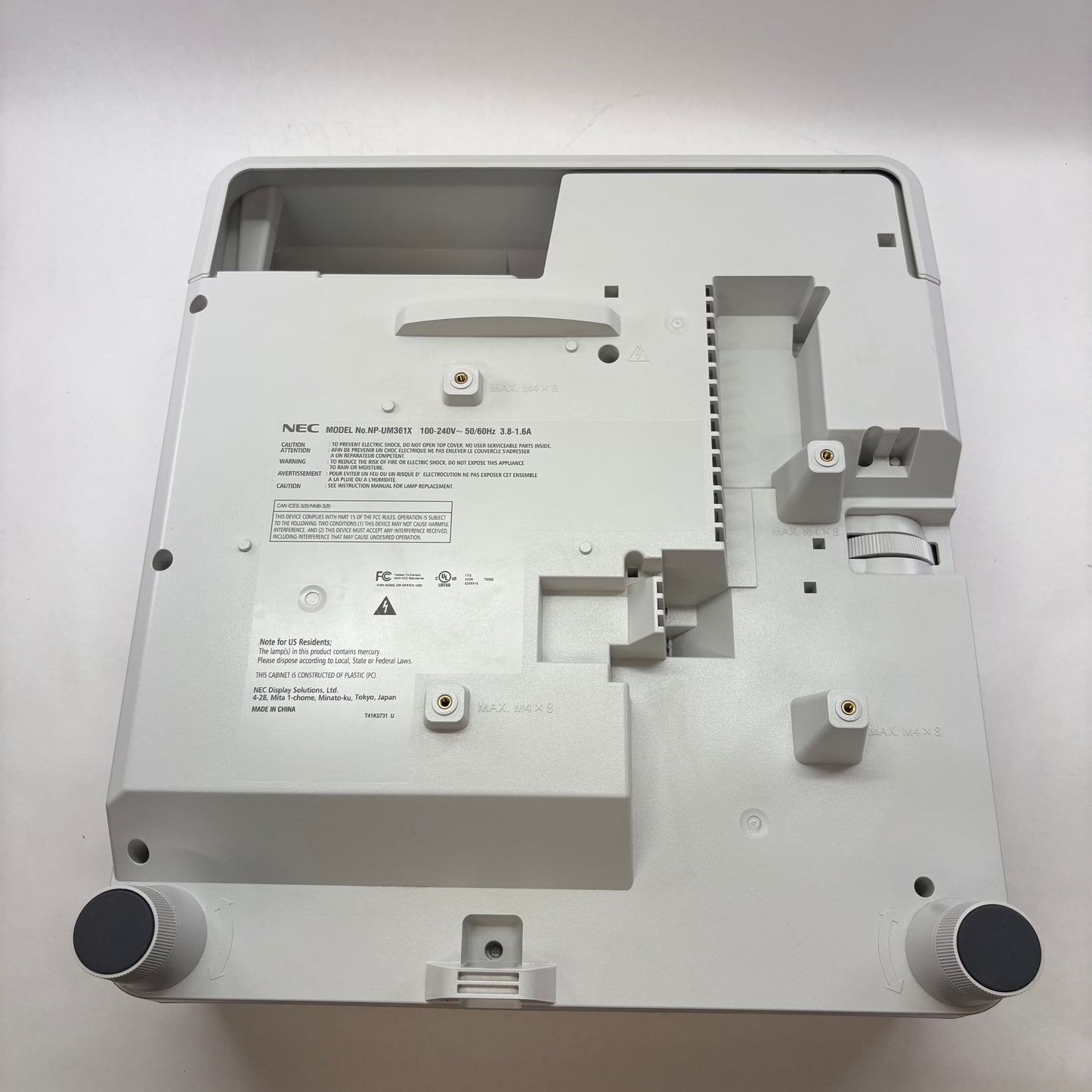 NEC UM361X Projector 1024 x 768 XGA 3,600 Lumens 3LCD Projector NP-UM361X