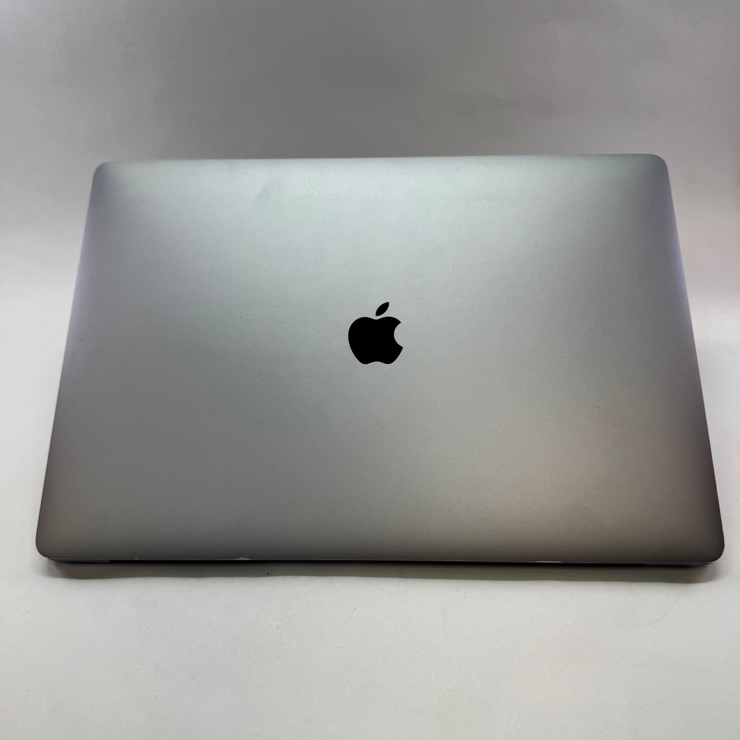 2019 Apple MacBook Pro 16" i9 2.3GHz 16GB RAM 1TB HDD Silver A2141