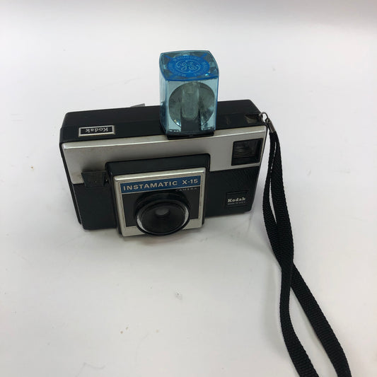 Kodak Instamatic X-15 35MM Film Camera w Magic Cube
