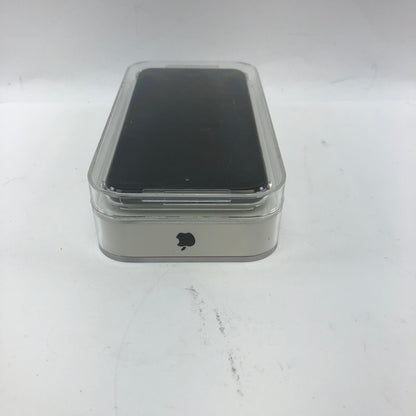 Apple iPod Touch 6th Gen 32GB Space Gray MKJ02LL/A With Box and EarPods